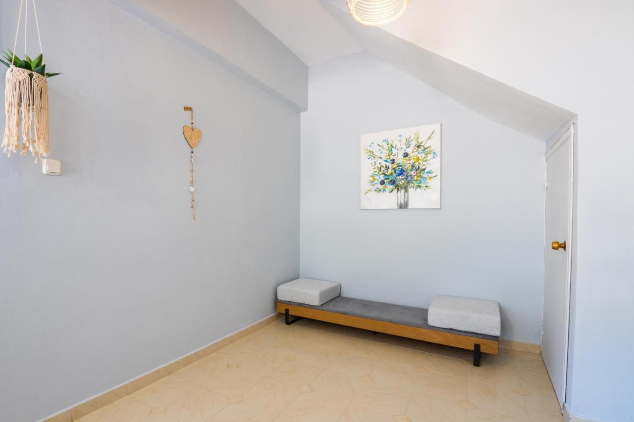 Apartamento Harbor View Kárpatos Exterior foto